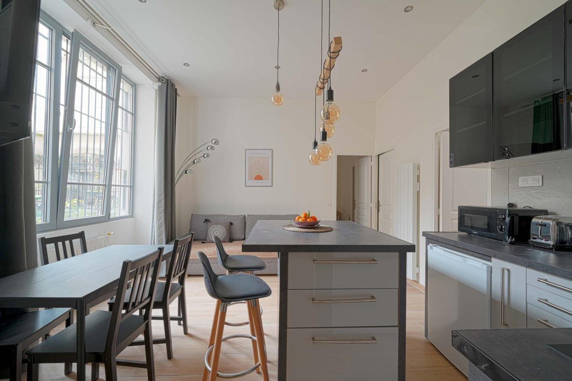 Bel Buttes-chaumont Apartment Paris
